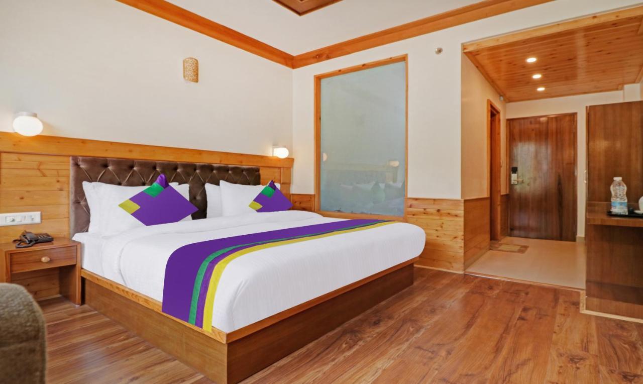 Готель Treebo Premium Sattva With Mountain View Маналі Екстер'єр фото