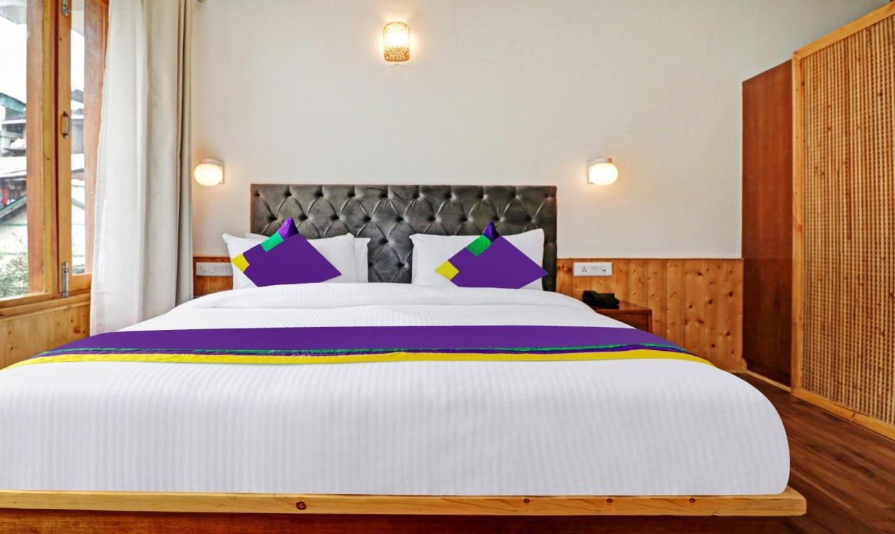 Готель Treebo Premium Sattva With Mountain View Маналі Екстер'єр фото