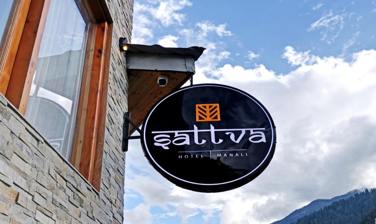 Готель Treebo Premium Sattva With Mountain View Маналі Екстер'єр фото